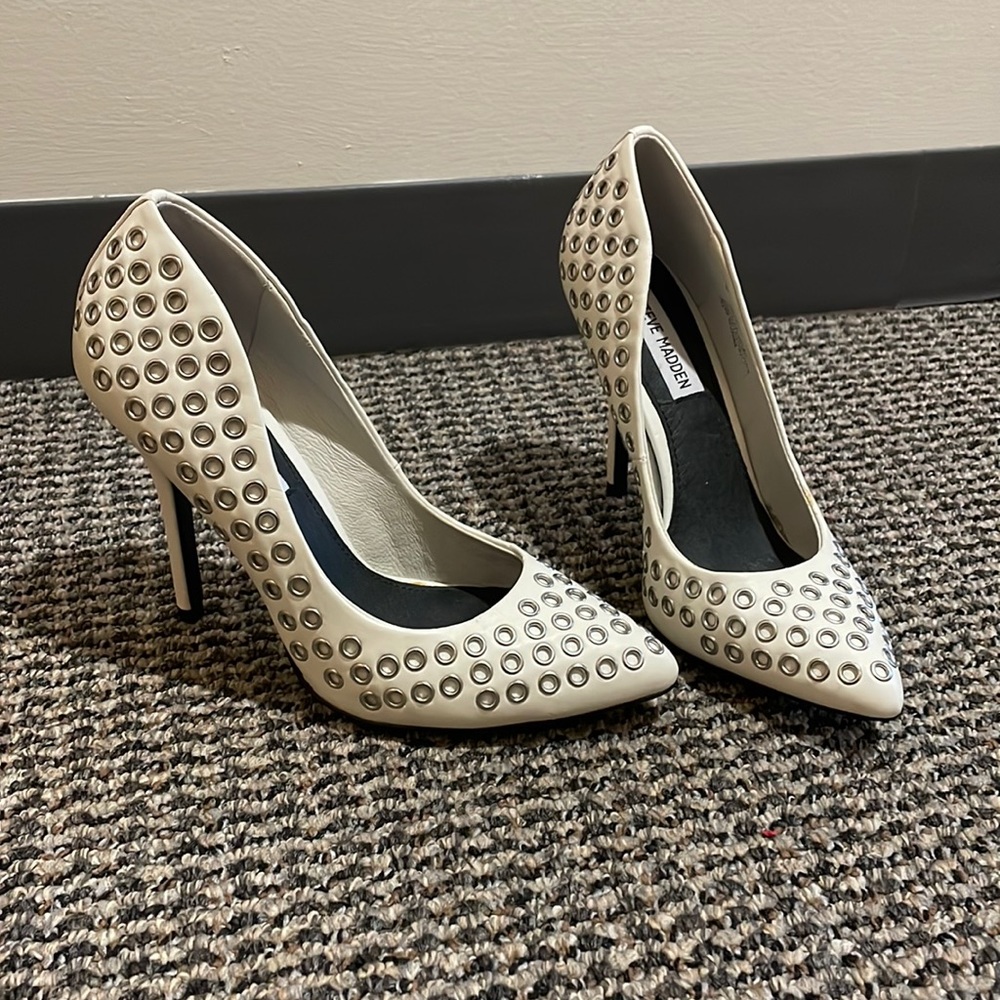 Steve Madden pumps